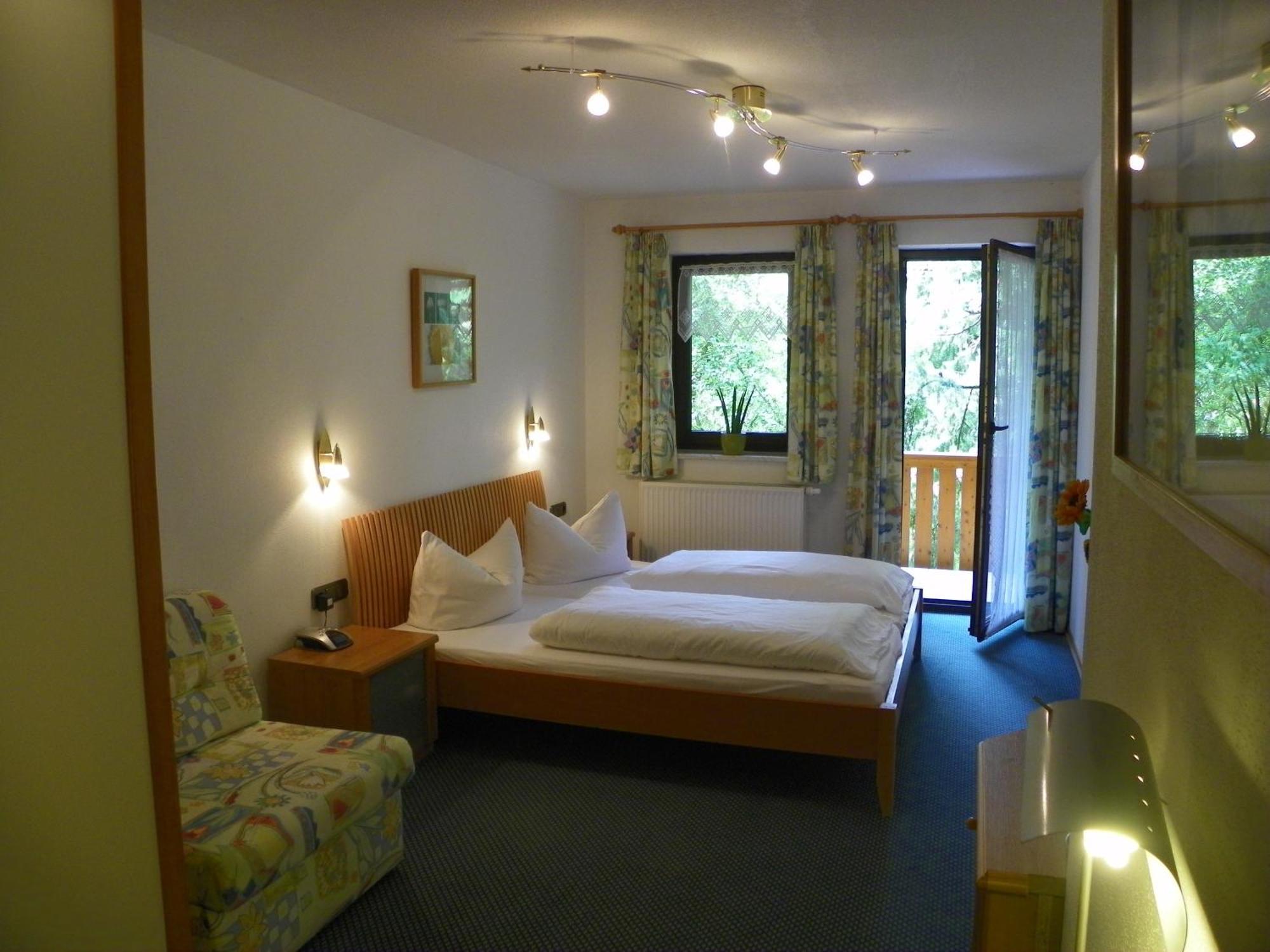 Landhotel Steigerwaldhaus Burghaslach Ngoại thất bức ảnh