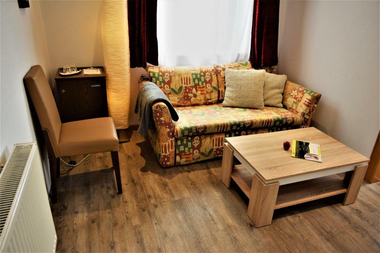Landhotel Steigerwaldhaus Burghaslach Ngoại thất bức ảnh
