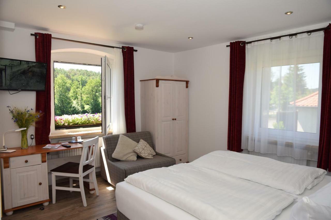 Landhotel Steigerwaldhaus Burghaslach Ngoại thất bức ảnh